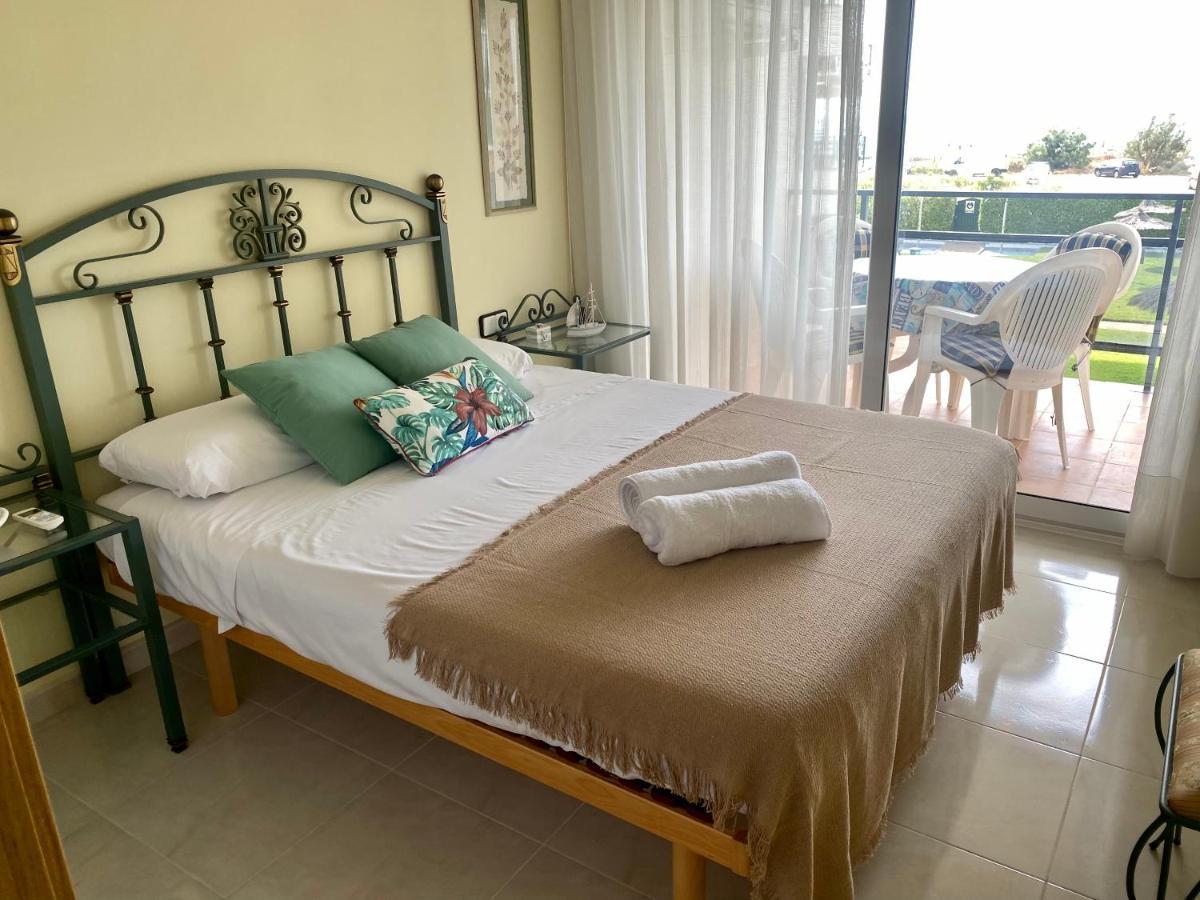 Apartamento Completo Frente Al Mar Creixell Bagian luar foto
